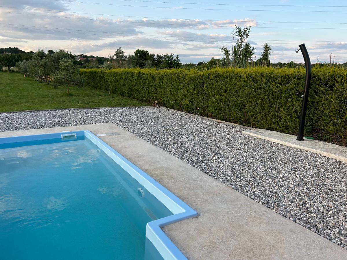 Dora House With Wifi And Outdoor Swimming Pool Villa Pula Exterior foto